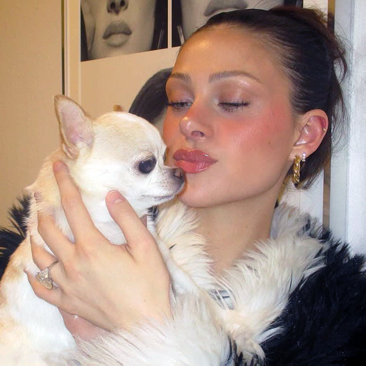 Nicola Peltz Beckham and her chihuahua dog, Nana, who passed away. 